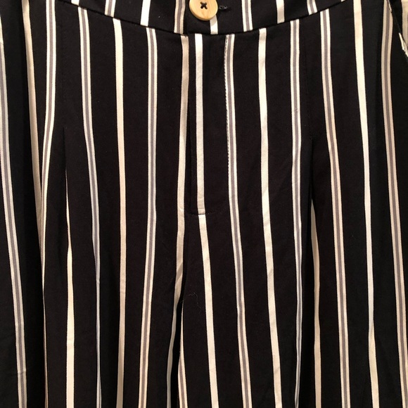 NWOT Rae Mode Black pants w cream and gray stripes. Sz Small - Picture 2 of 7